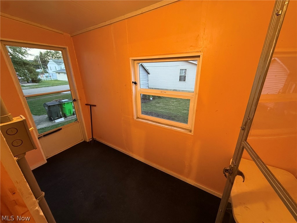 525 N Dawson Street Uhrichsville OH 44683