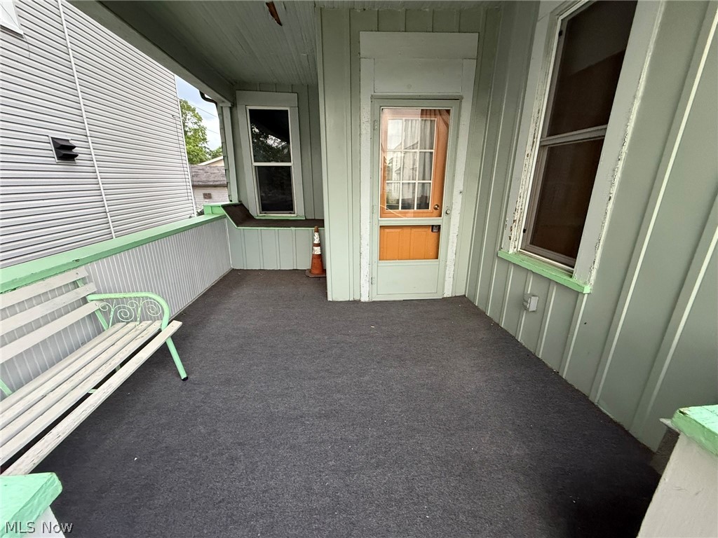 525 N Dawson Street Uhrichsville OH 44683
