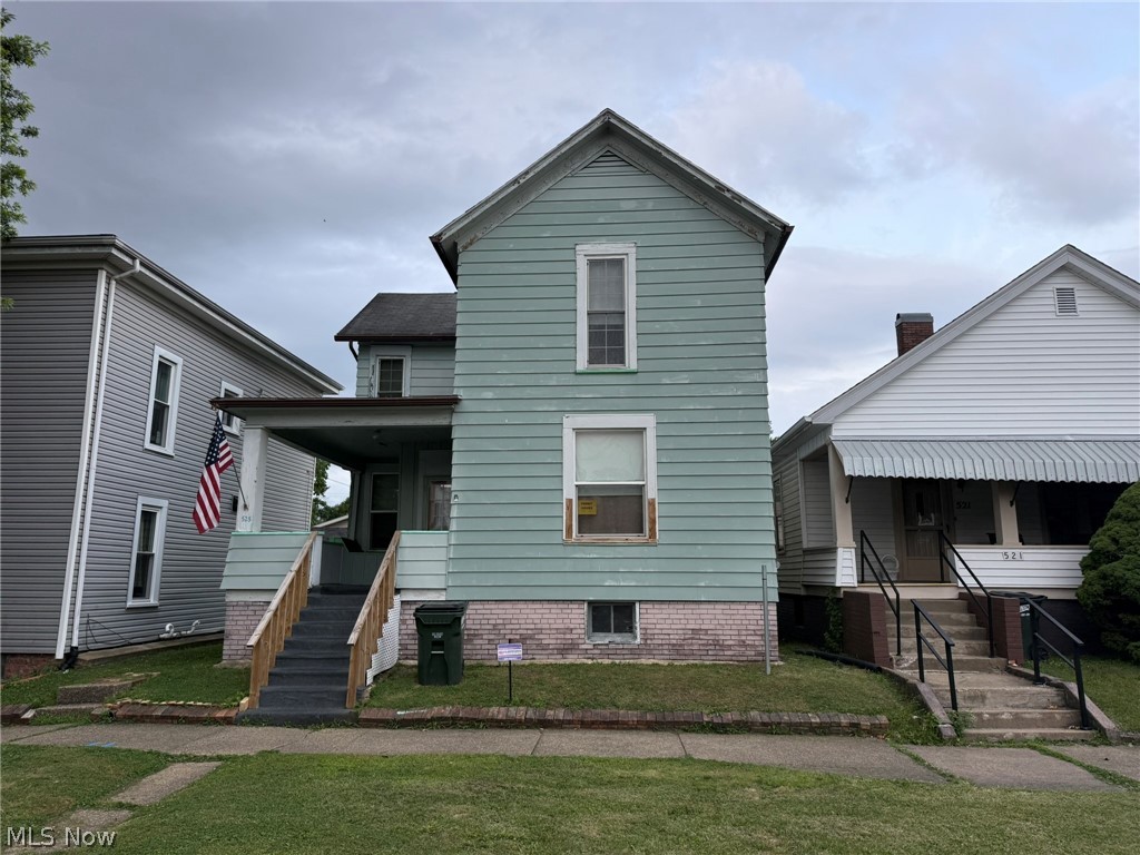 525 N Dawson Street Uhrichsville OH 44683