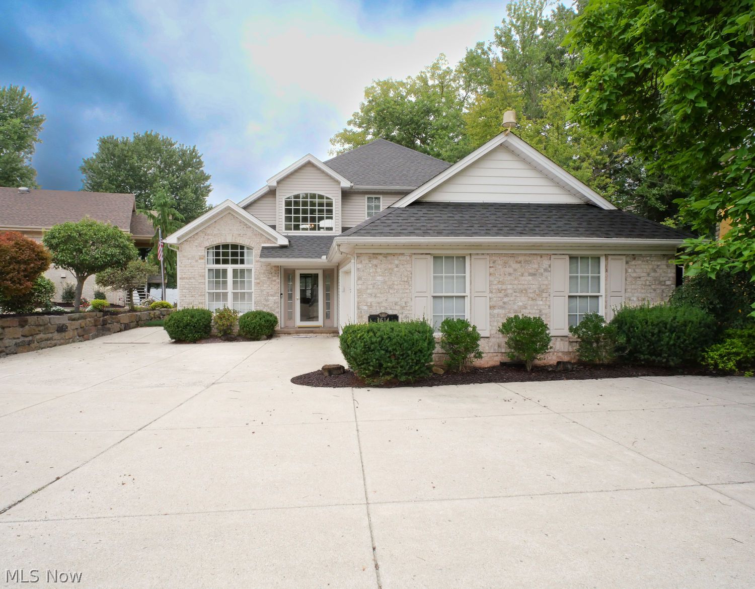 1614 NE River Road Lake Milton OH 44429
