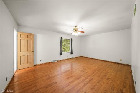 1091 Nina Lane Akron OH 44333