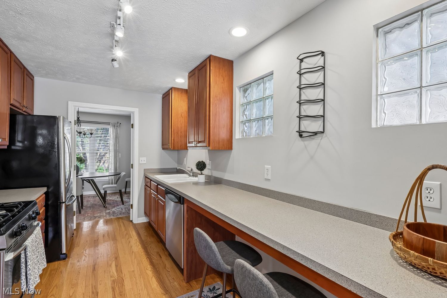 615 Literary Road Cleveland OH 44113