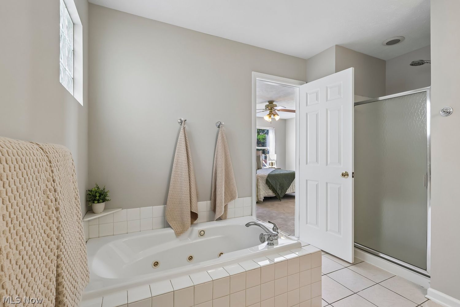615 Literary Road Cleveland OH 44113