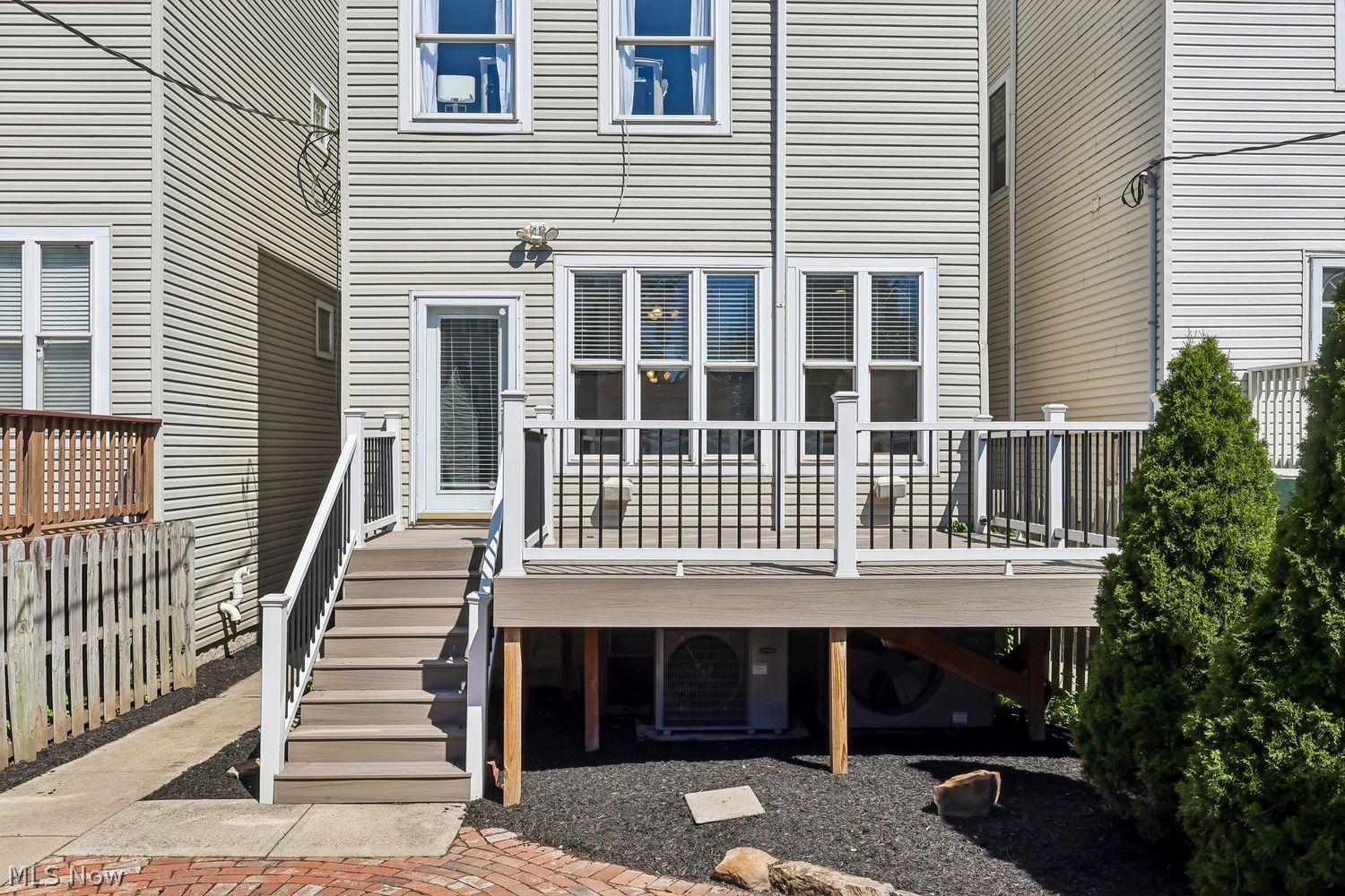 615 Literary Road Cleveland OH 44113