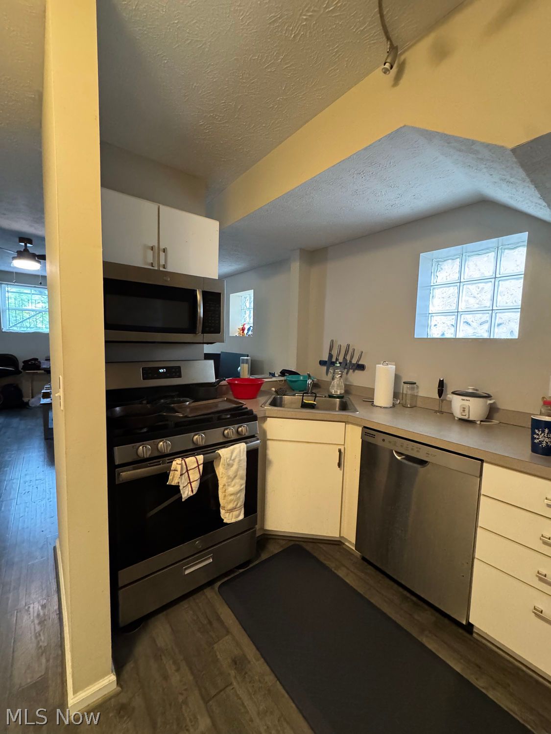 615 Literary Road Cleveland OH 44113