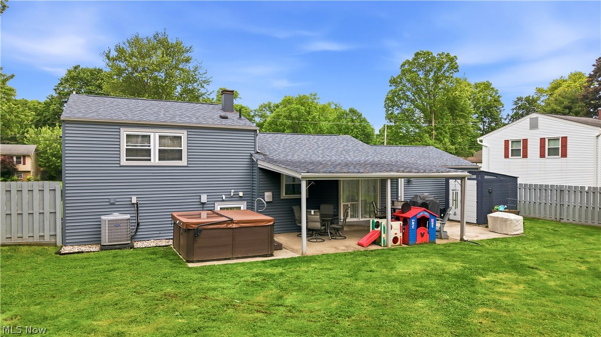 2219 Woodland Trace Street Austintown OH 44515