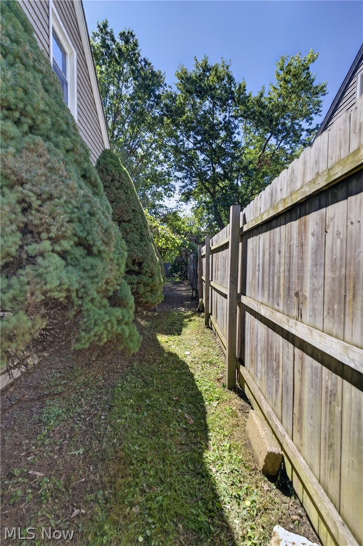 65 Arlene Avenue Youngstown OH 44512
