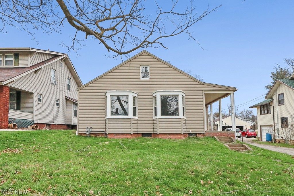1073 Parkside Drive Alliance OH 44601