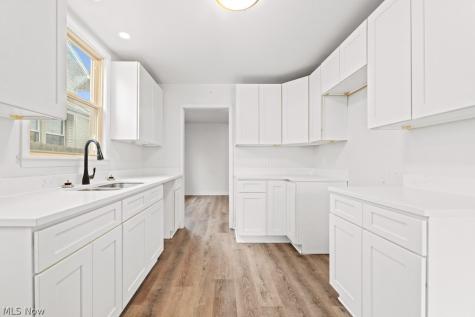 1073 Parkside Drive Alliance OH 44601