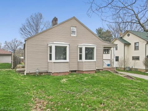 1073 Parkside Drive Alliance OH 44601