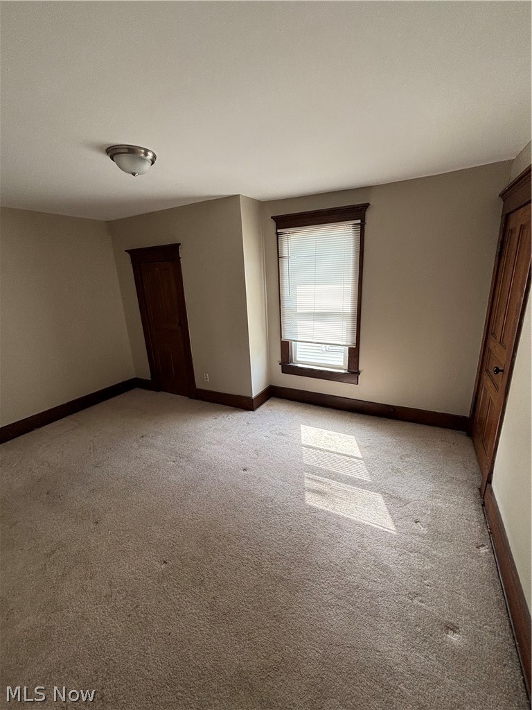 707 Locust Street Coshocton OH 43812