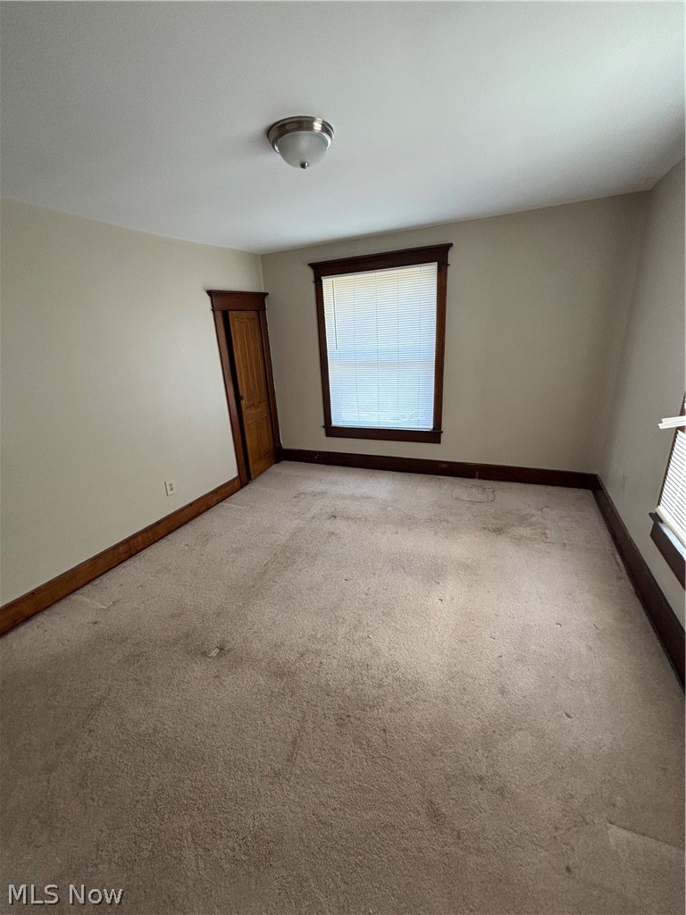 707 Locust Street Coshocton OH 43812