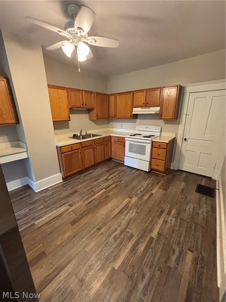 707 Locust Street Coshocton OH 43812