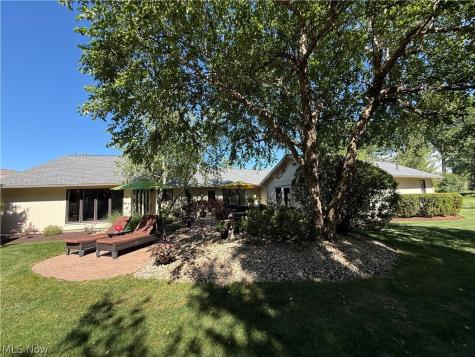 33009 Woodhaven Circle North Ridgeville OH 44039