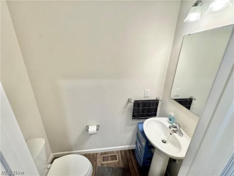 117 Fall Lake Lane Amherst OH 44001