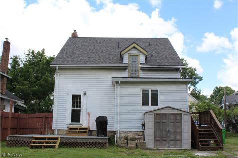 130 Westwood Avenue Orrville OH 44667