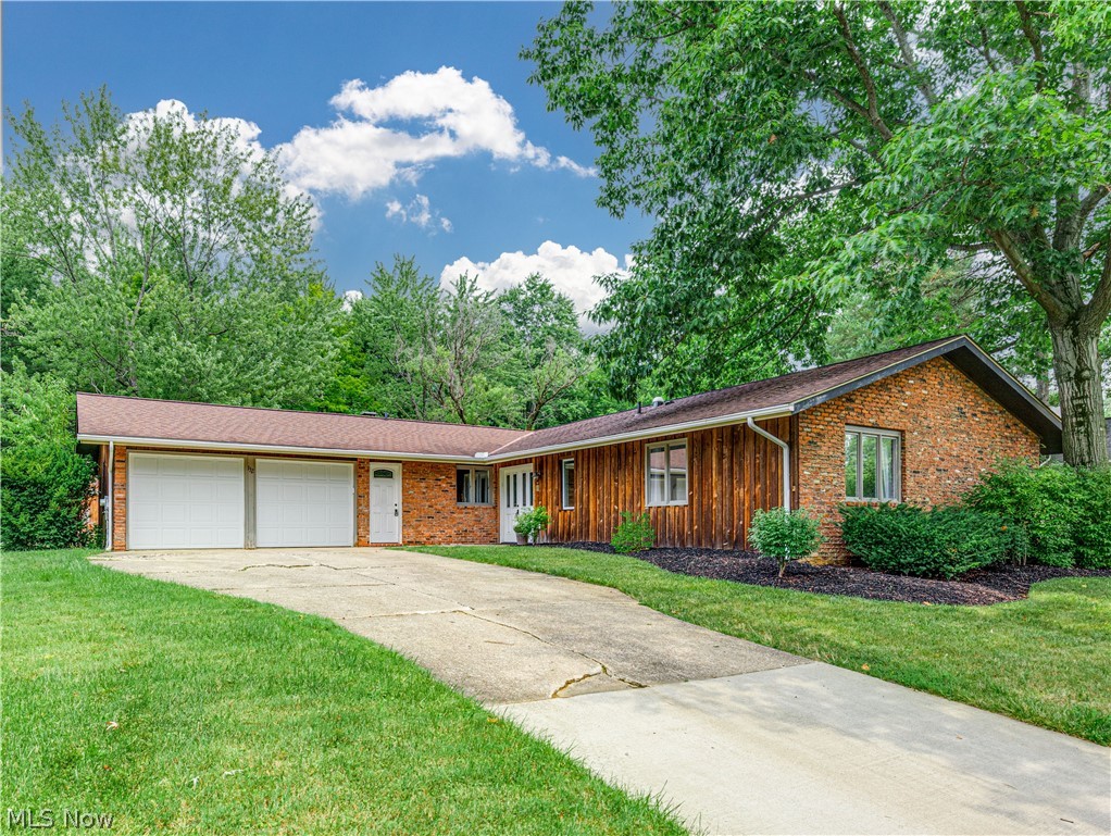 132 Parkview Drive Aurora OH 44202