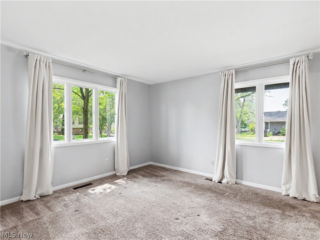 132 Parkview Drive Aurora OH 44202