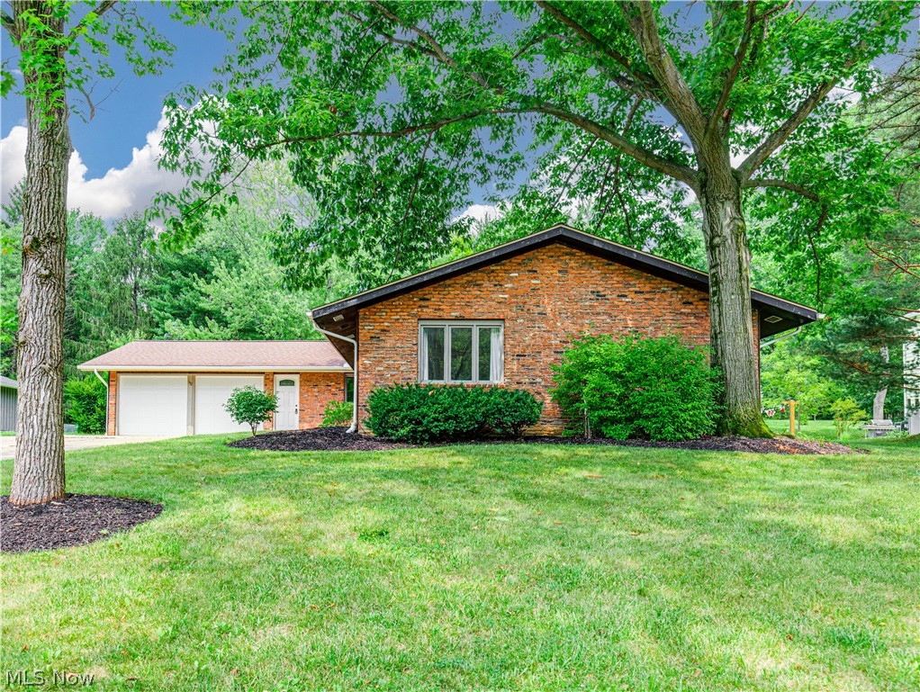 132 Parkview Drive Aurora OH 44202