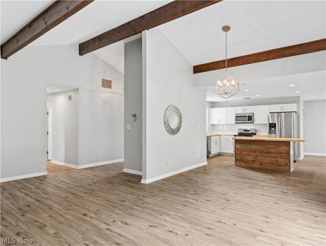 132 Parkview Drive Aurora OH 44202