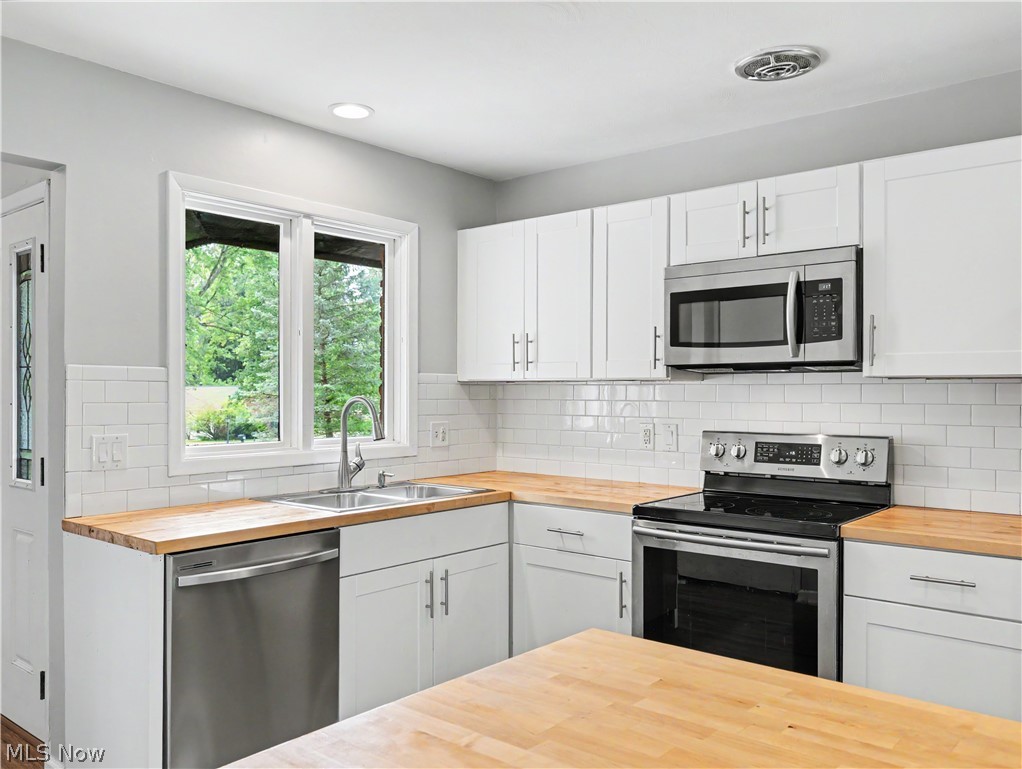 132 Parkview Drive Aurora OH 44202