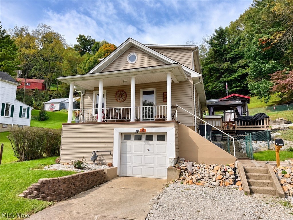1207 N 9th Street Martins Ferry OH 43935