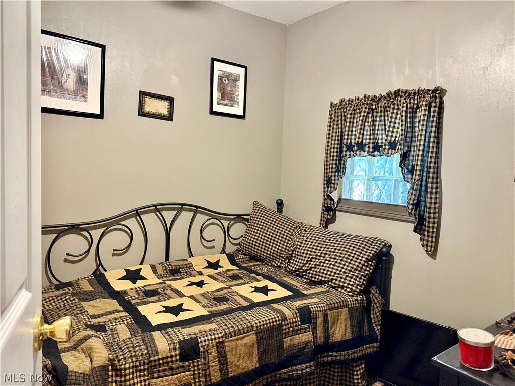 1207 N 9th Street Martins Ferry OH 43935