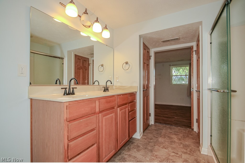 1754 Benjamin Road Madison OH 44057