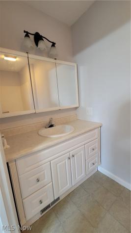 105 Woodcrest Lane Marietta OH 45750