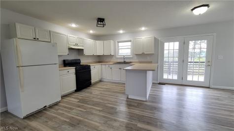 105 Woodcrest Lane Marietta OH 45750