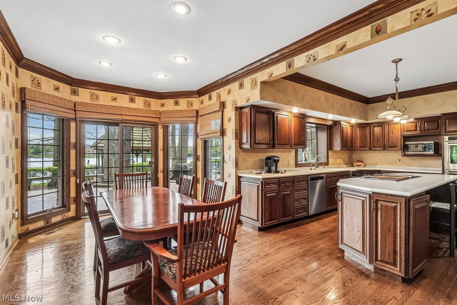 3832 North Shore Drive Akron OH 44333