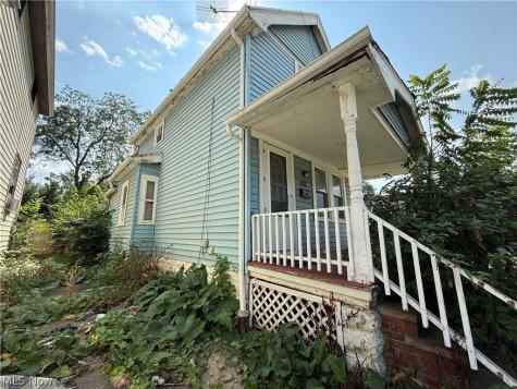 7908 Vineyard Avenue Cleveland OH 44105