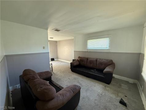 7908 Vineyard Avenue Cleveland OH 44105