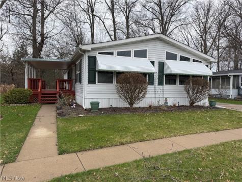 73 Periwinkle Drive Olmsted Twp OH 44138