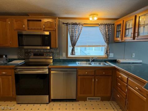 73 Periwinkle Drive Olmsted Twp OH 44138