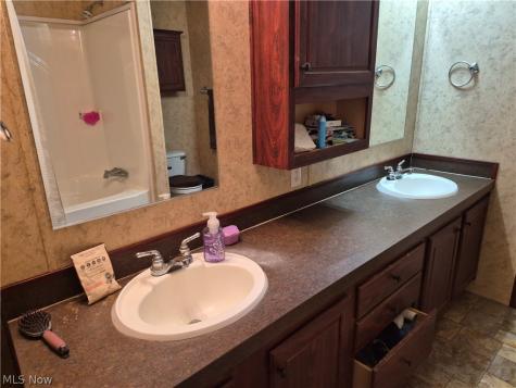 95 Shawnee Lane Creston OH 44217