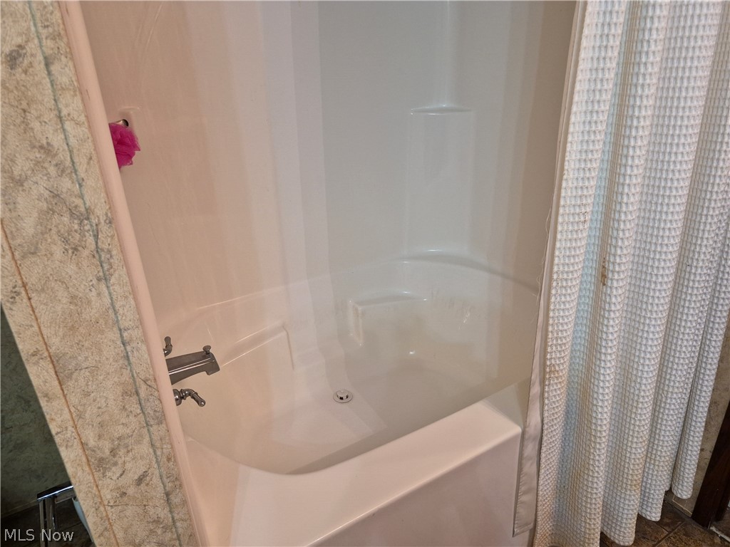 95 Shawnee Lane Creston OH 44217