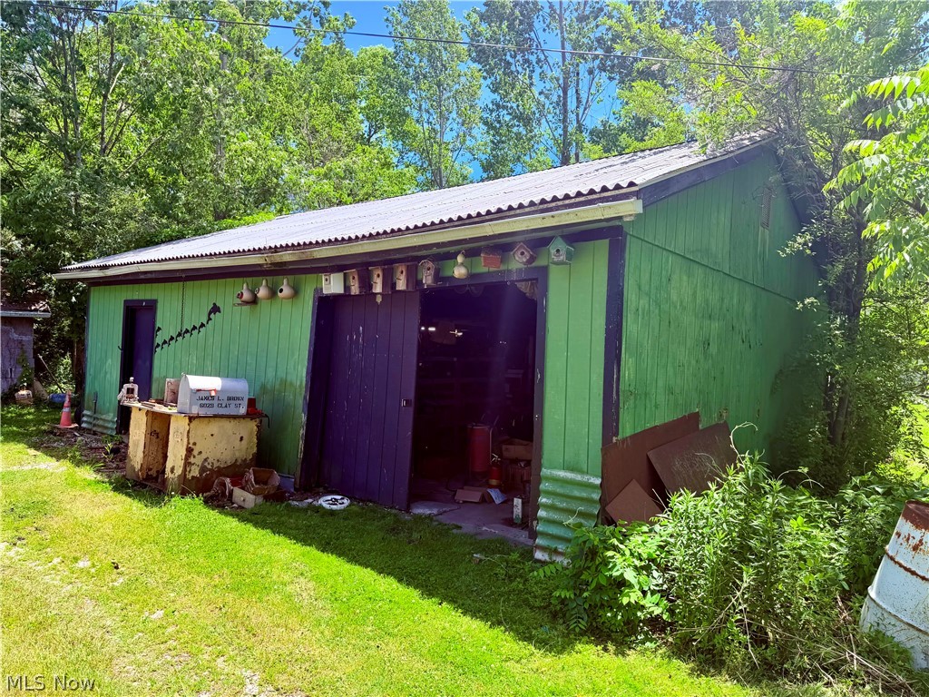 6029 Clay Street Madison OH 44057
