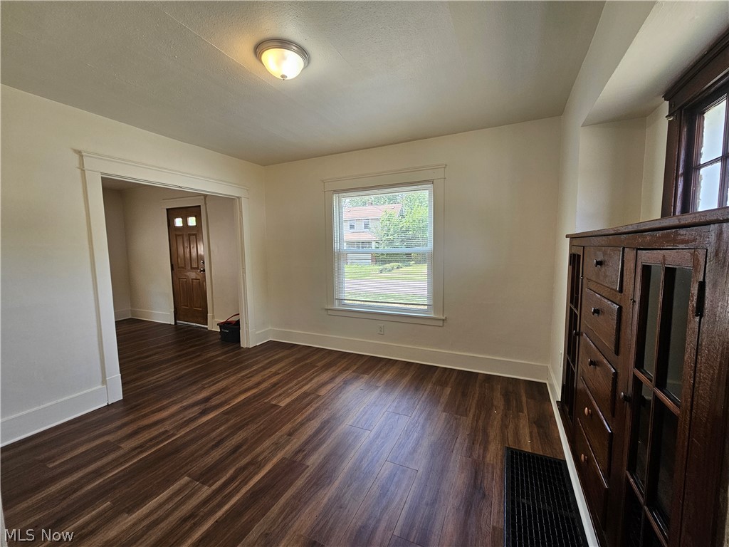 905 Belvedere Avenue SE Warren OH 44484