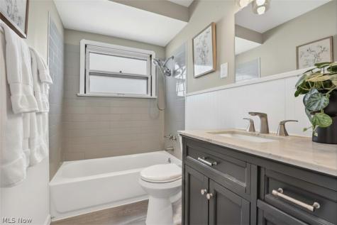 6469 Anita Drive Parma Heights OH 44130