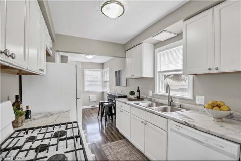 6469 Anita Drive Parma Heights OH 44130
