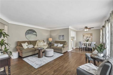 6469 Anita Drive Parma Heights OH 44130