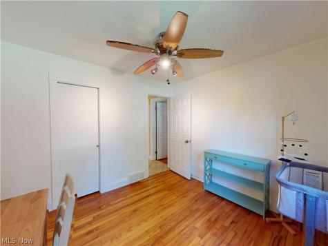 7996 Plains Road Mentor OH 44060