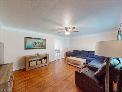 7996 Plains Road Mentor OH 44060