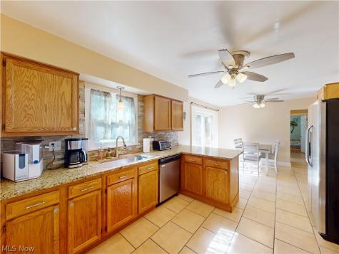 7996 Plains Road Mentor OH 44060