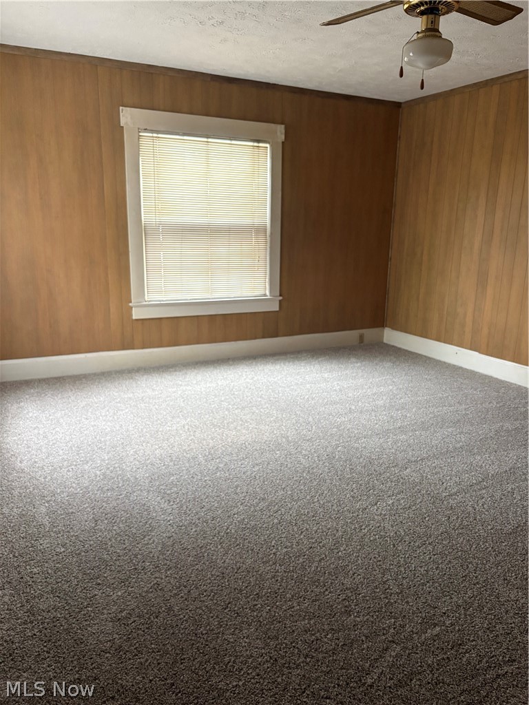39 School Street Hubbard OH 44425