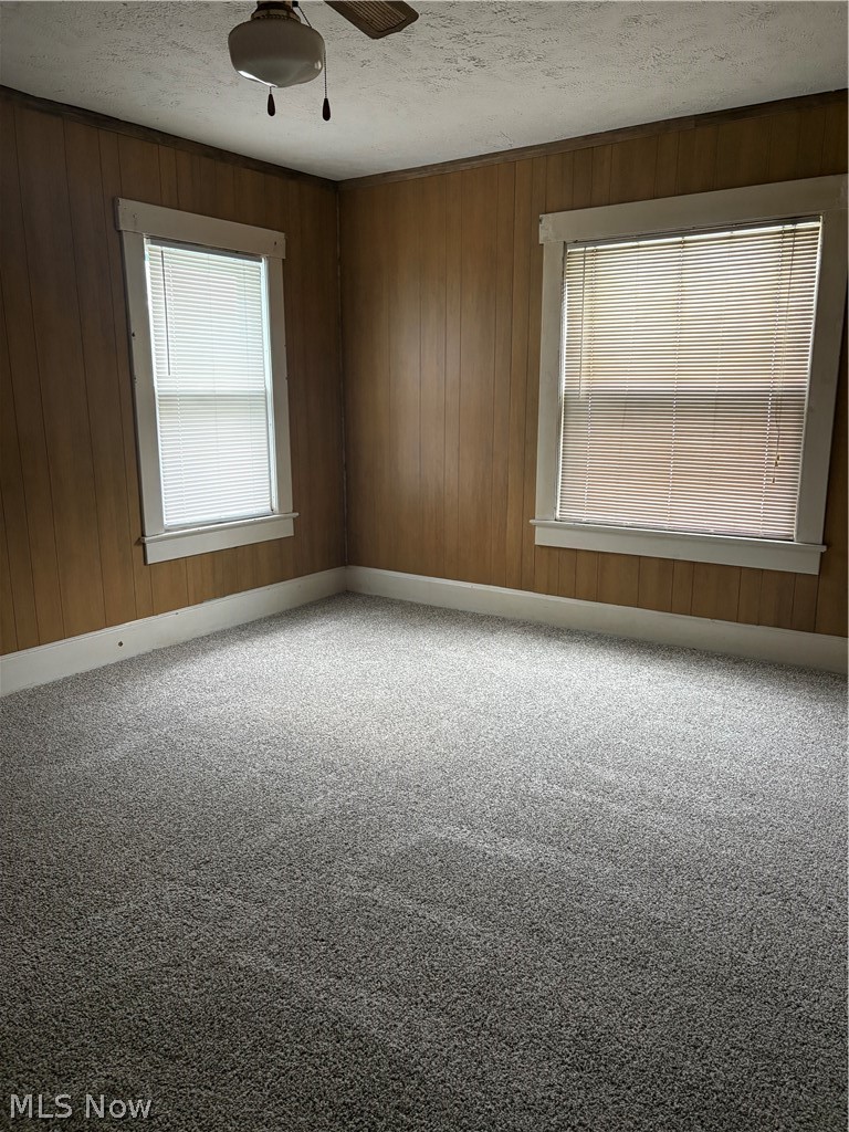39 School Street Hubbard OH 44425