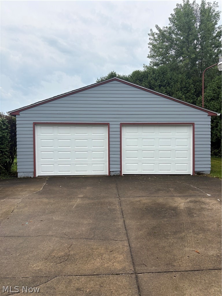 39 School Street Hubbard OH 44425