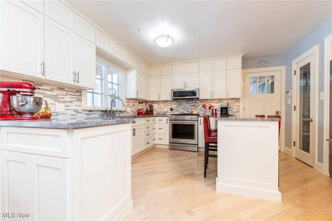 26161 Shaker Boulevard Beachwood OH 44122