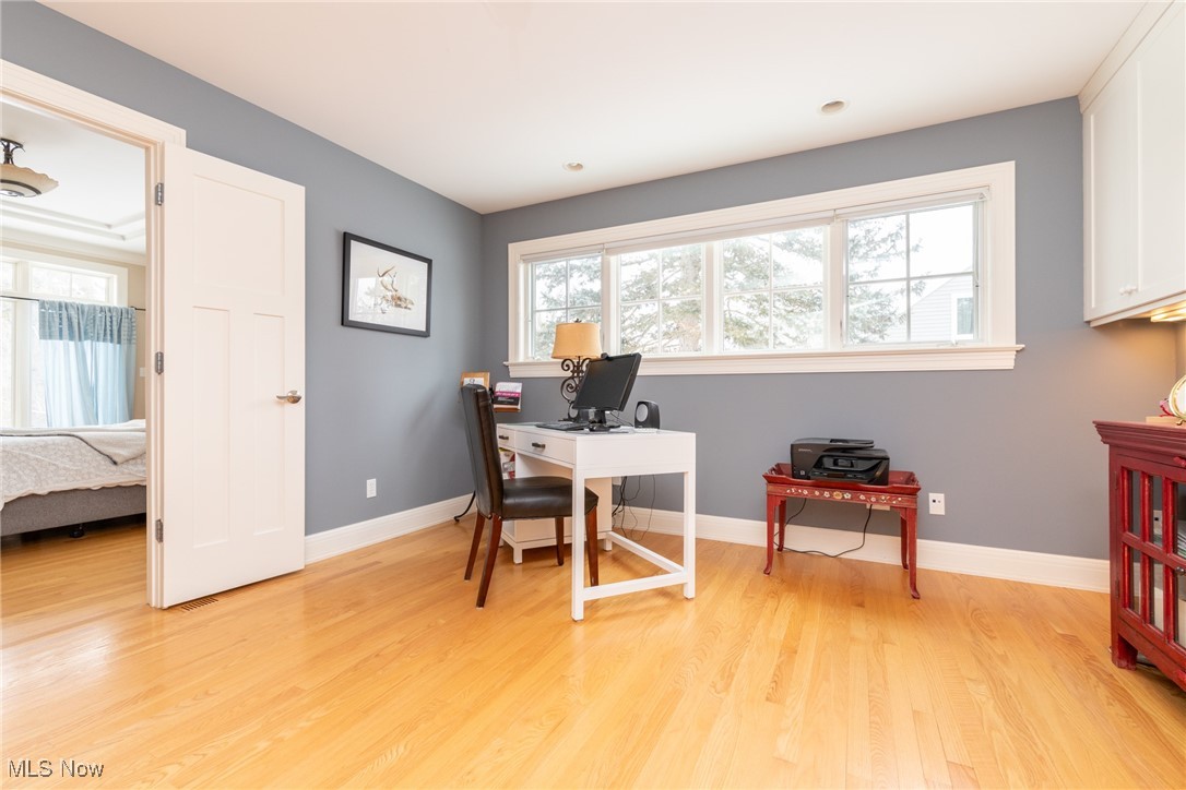 26161 Shaker Boulevard Beachwood OH 44122